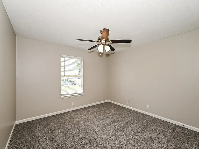 2834 Wellington Pl — Photo 13