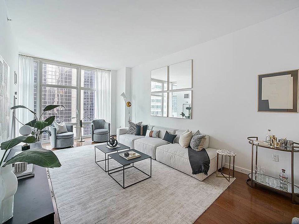 1st image of 1600 Broadway #Ph5b