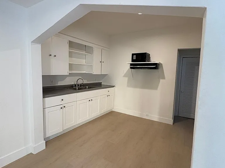 119 NE 56th St #2 — Photo 7