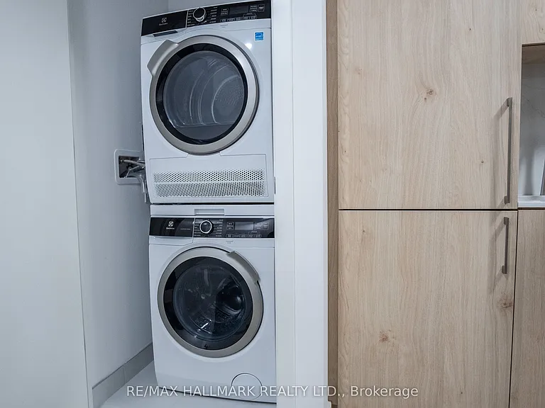 7439 Kingston Rd #219A — Photo 13