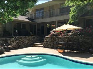 3903 Woodvine Dr, Euless, TX 76040