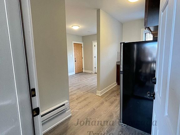 3rd image of 429-103 W Belden Ave #427-108