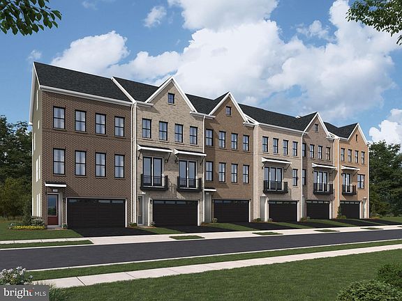 2nd image of 42127 Picasso Sq