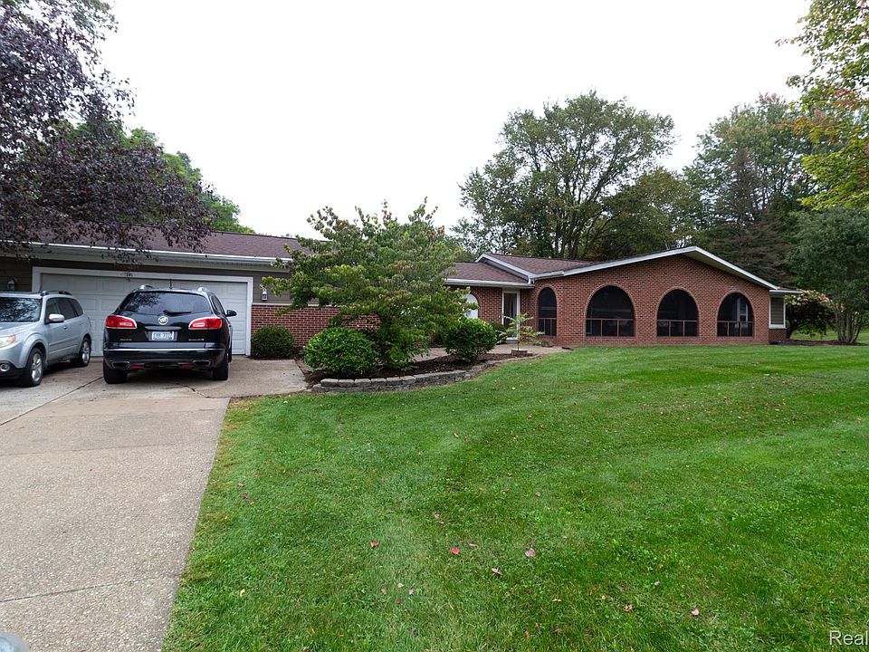 1st image of 2537 Cornell Dr