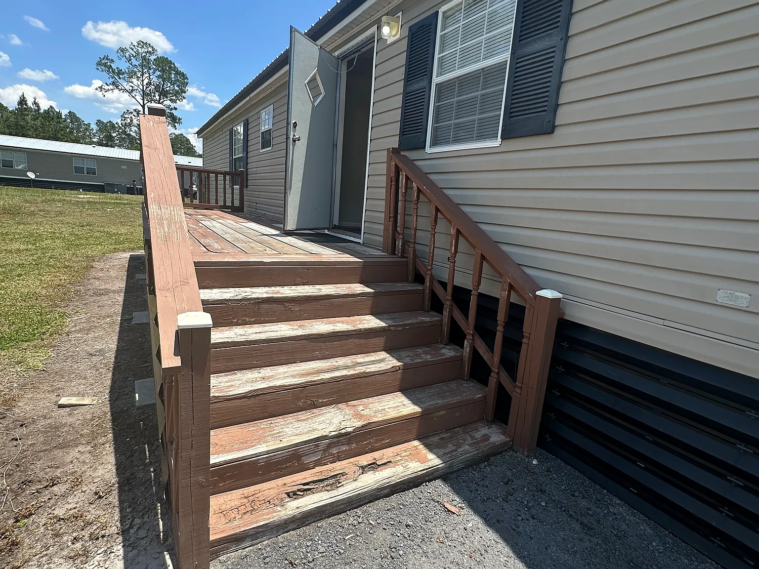 3 bed, 1690 sqft, $1,600 — Photo 2