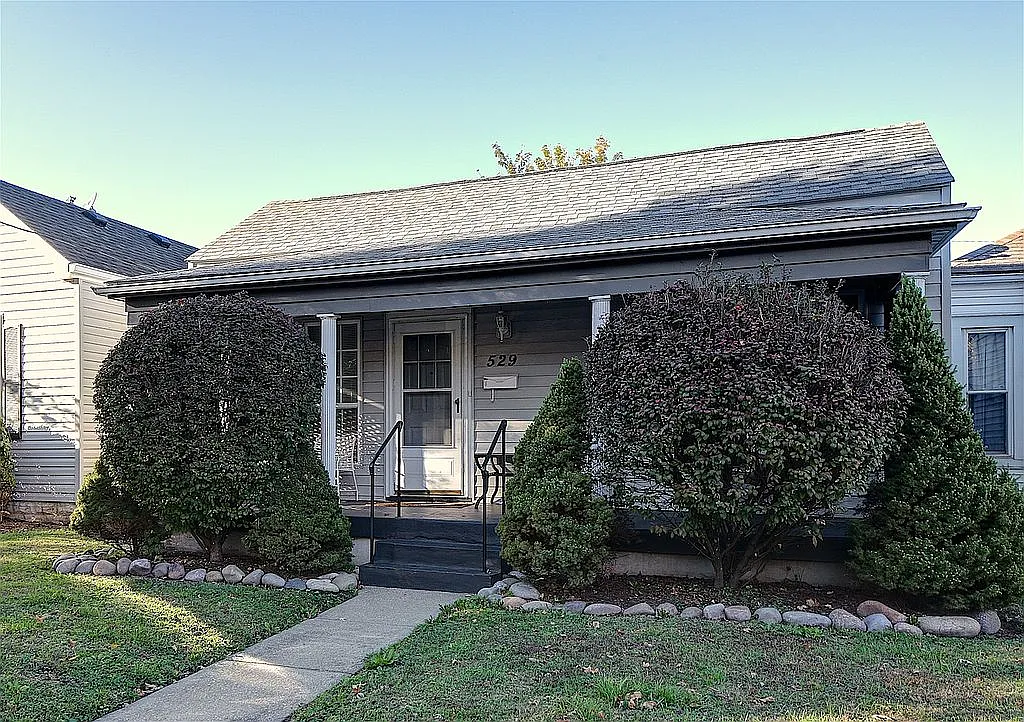 529 Lilly Ave photo 1