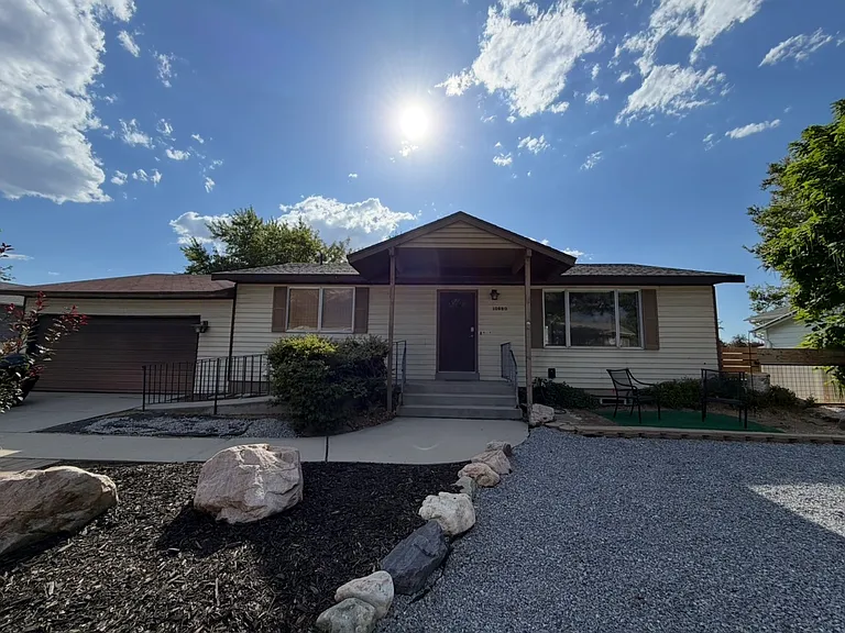 10680 S Carrington St — Photo 1
