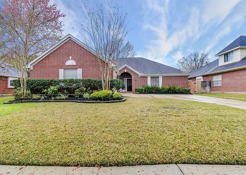 1st image of 4607 Cobb Circle Dr