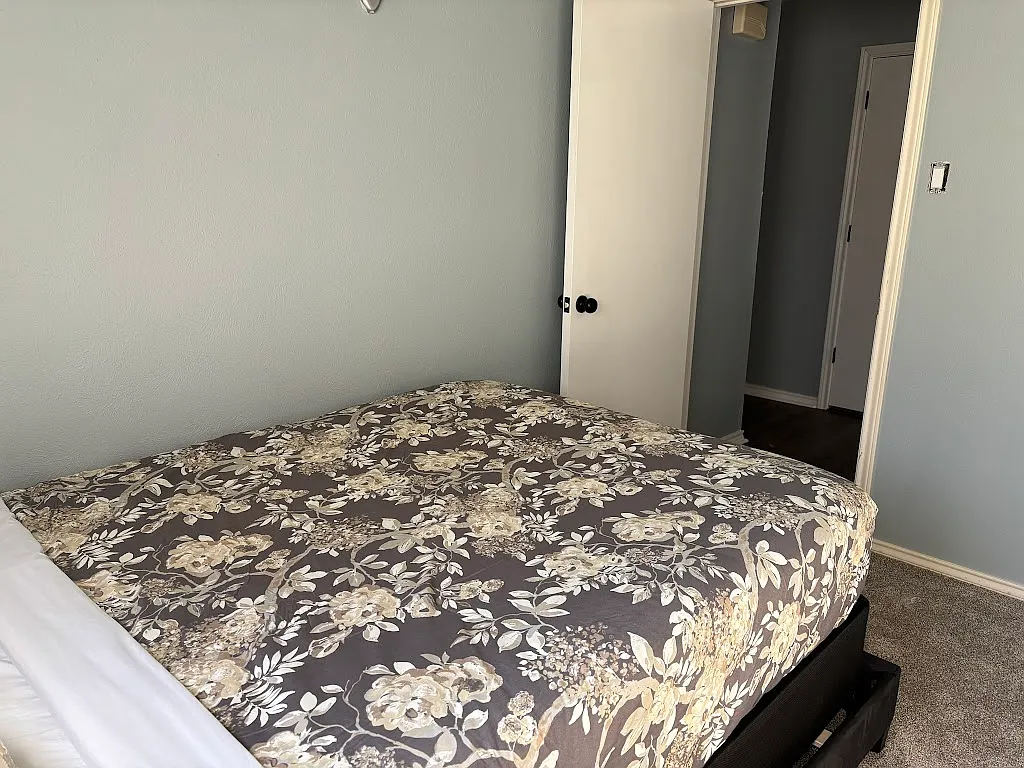 3 bed, 1705 sqft, $4,500 — Photo 2