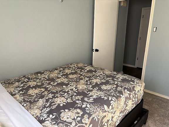 2nd image of 3315 Scarlet Oak Ct