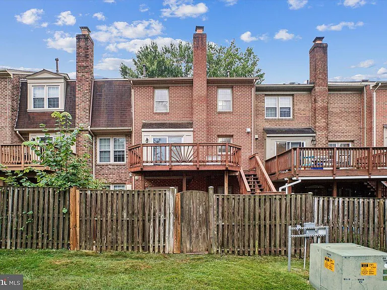 10108 Ebenshire Ct — Photo 19