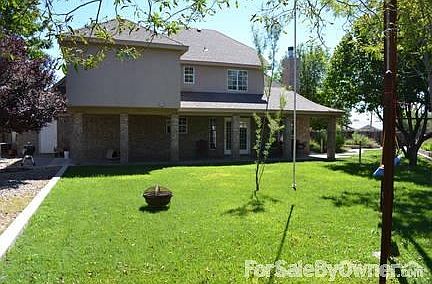 5th image of 1002 Hall Dr