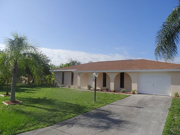 2nd image of 1418 Caywood Cir S