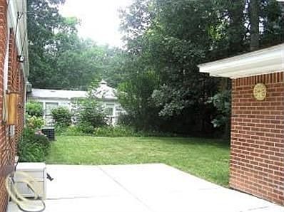 3rd image of 9468 Gillman St