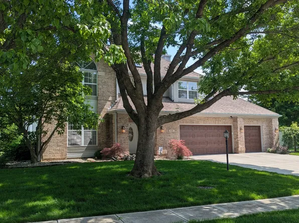 8598 Lantern Farms Dr, Fishers, IN 46038