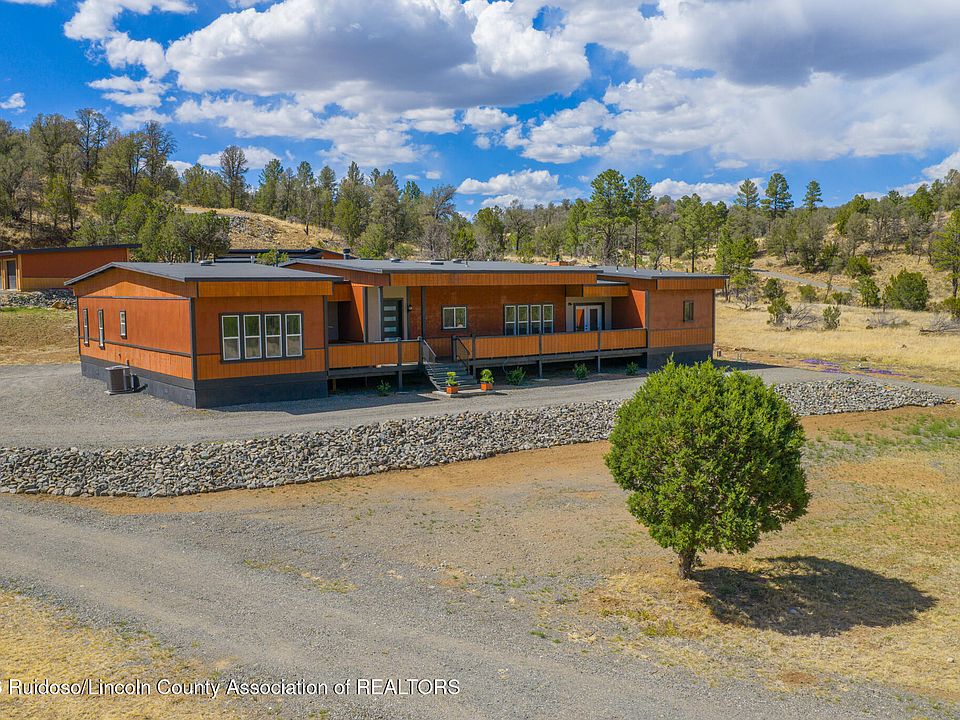 1st image of 353 Sandesta Dr