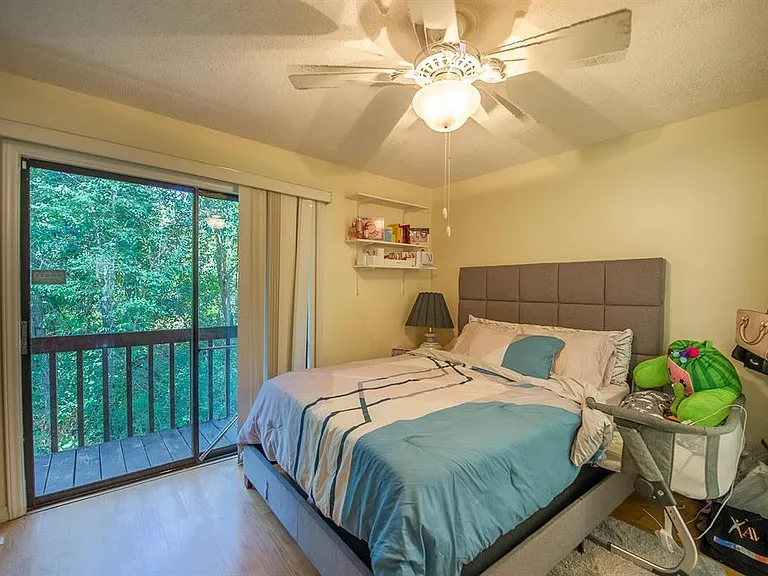 2309 Green Timbers Trl #B — Photo 15