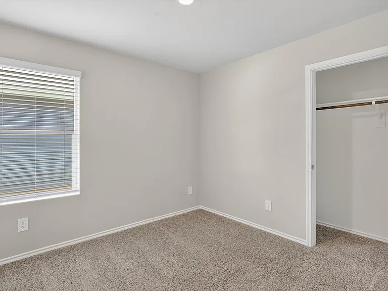 5533 Flannel Ln — Photo 17
