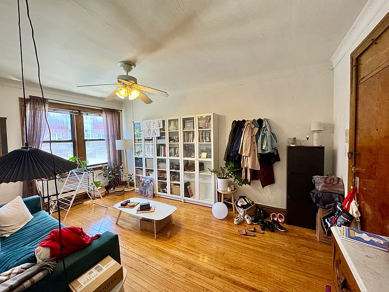 748 W Webster Ave #203 — Photo 9