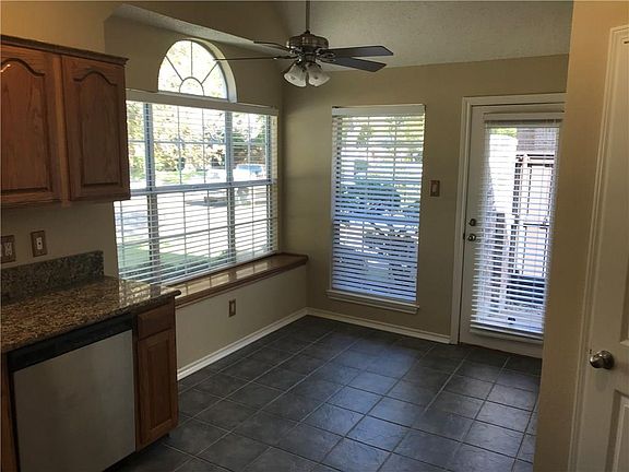 5th image of 4628 Orwell Dr