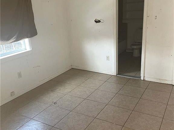 2nd image of 7107 Ransom St