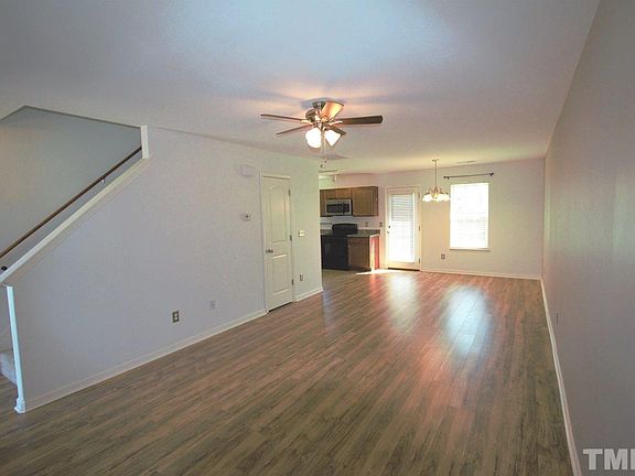 4th image of 1919 Newcomb Dr