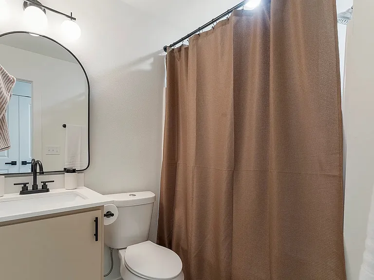 1746 S Jamestown Ave #A — Photo 10