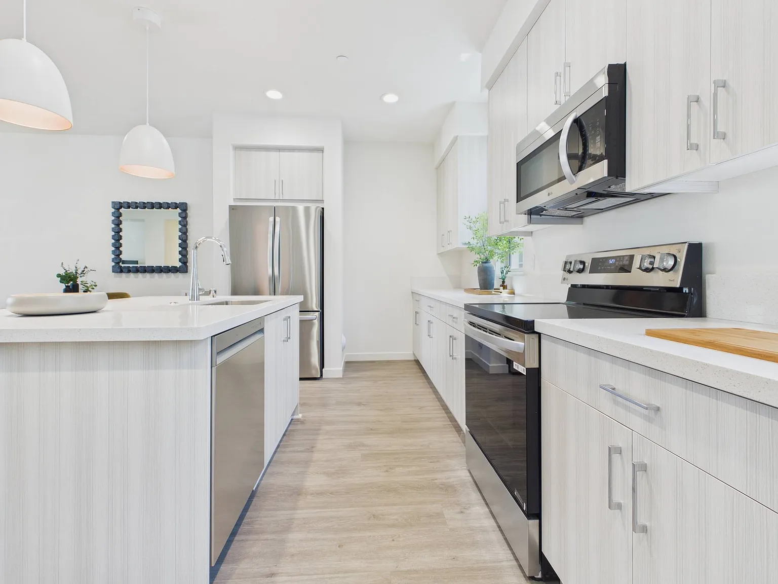 Solaterra Granada Hills — Photo 4