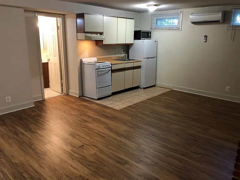 1754 S St NW #9 — Photo 1