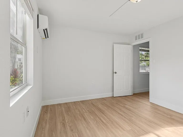 Haven on Canal Apartments — Photo 14