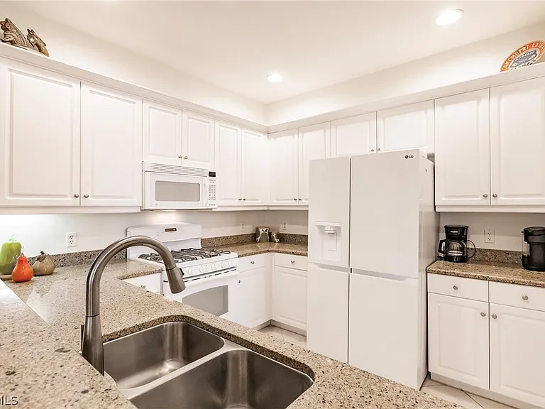 3100 Cottonwood Bnd #1901 — Photo 12