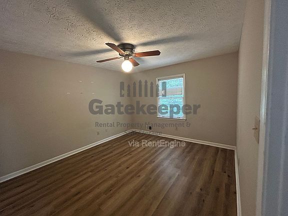 4th image of 505 Williamsburg Way