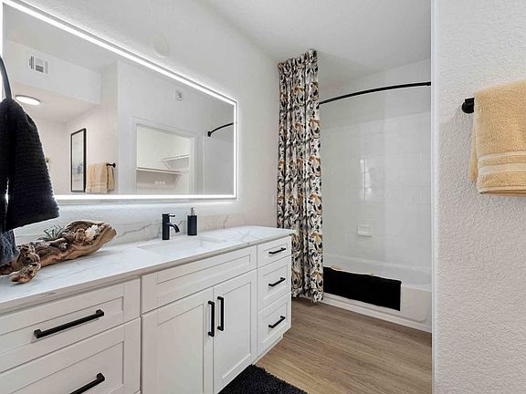 4th image of 800 W Willis Rd #3064