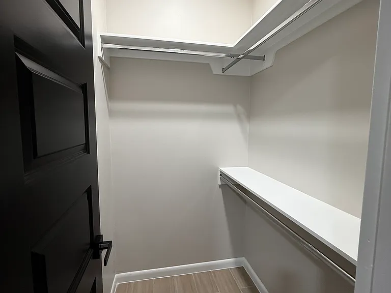 2204 E Viviana St #1 — Photo 10