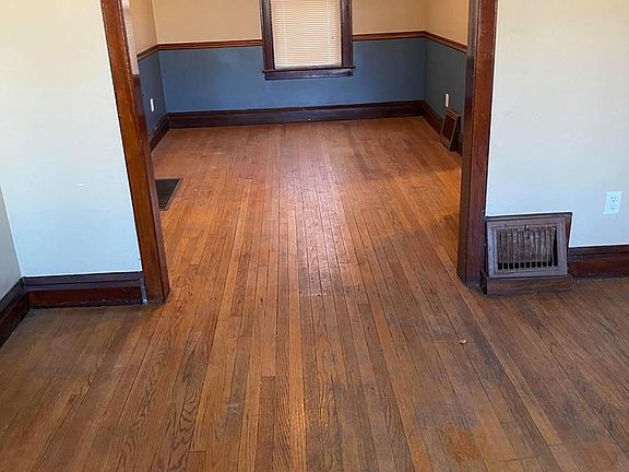 4th image of 15716 Park Ave