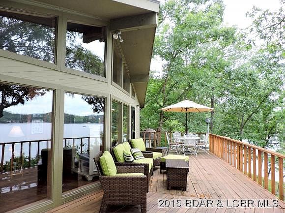 1st image of 555 Bayberry Ln