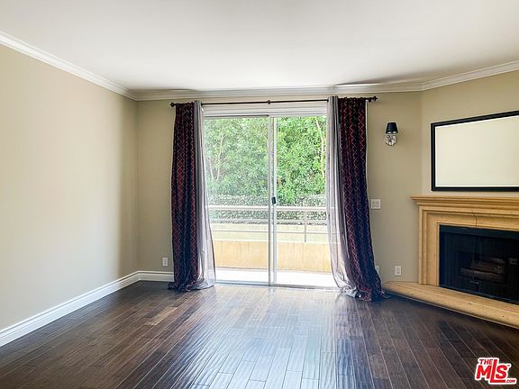4th image of Whitsett Ave #111