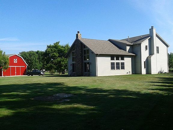2nd image of 4651 Greenview Ct