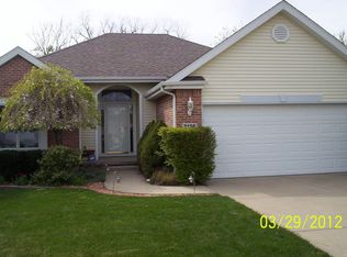7126 Starling Dr, Schererville, IN 46375