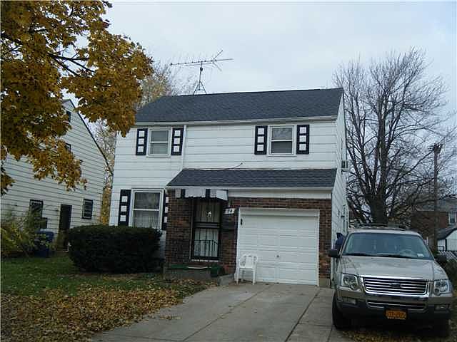 1st image of 74 Hempstead Ave