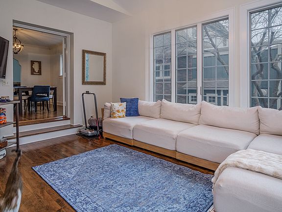 4th image of 728 Howard St