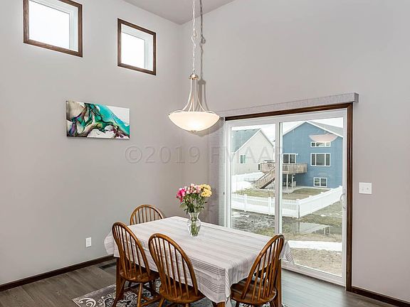 5th image of 1353 Goldenwood Dr