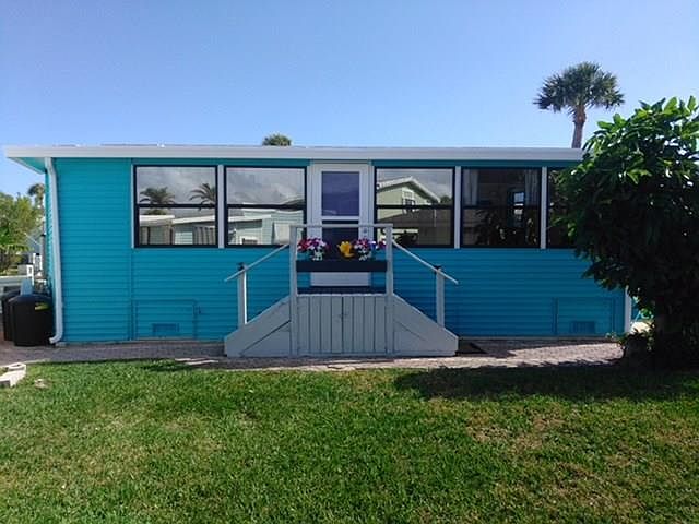 1st image of 915 Nettles Blvd