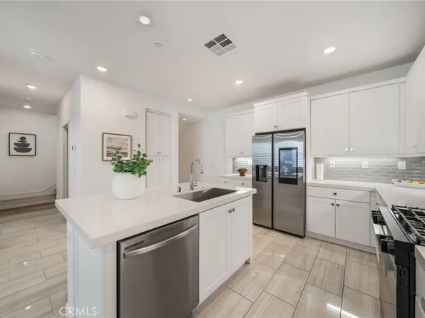 3040 Cove Court Rancho, Mission Viejo, CA 92694