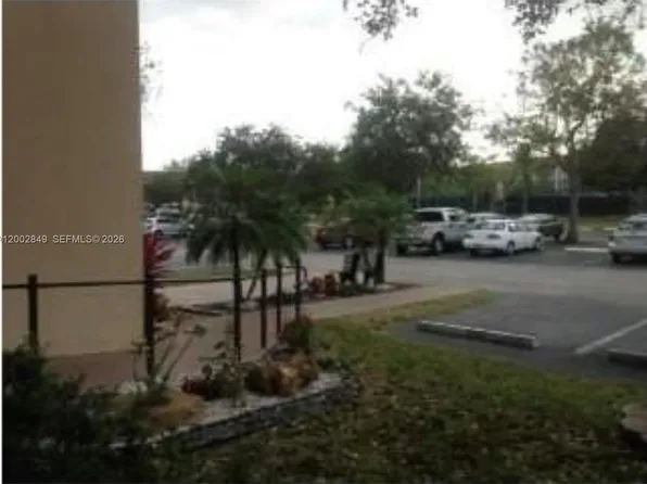 1401 SW 134th Way APT 106C, Pembroke Pines, FL 33027