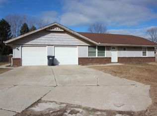 2209 Carol Ln #2209, Stevensville, MI 49127