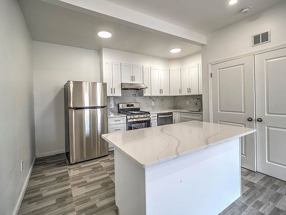 2nd image of 17 Kearny Ave Floor 2