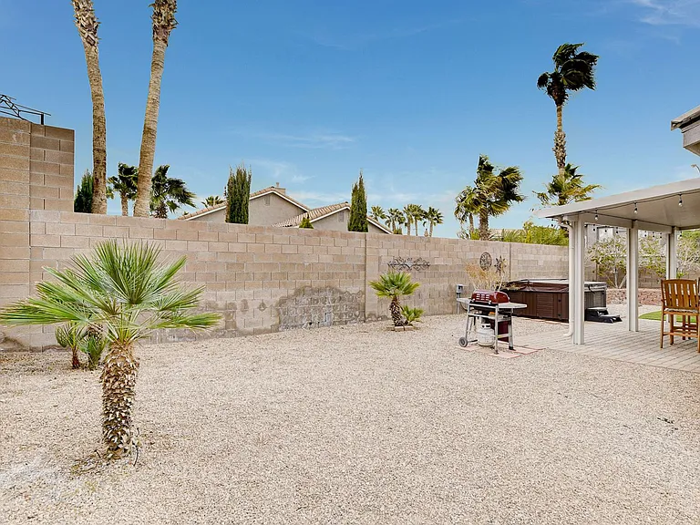 489 First Light St — Photo 32