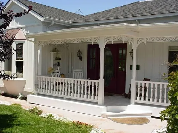 230 4th St, Pacific Grove, CA 93950