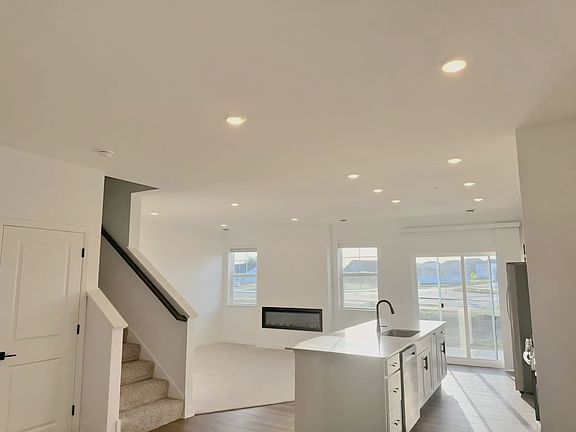 3rd image of 10531 Harbor Ln N #1